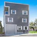 Baronne Street Spacious And Fully Furnished Condo