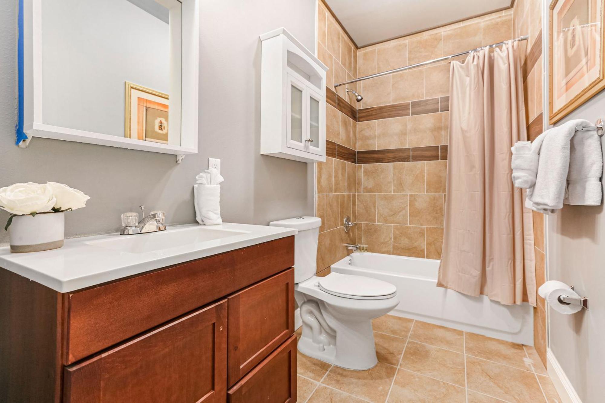 Apartment Baronne Street Spacious And Fully Furnished